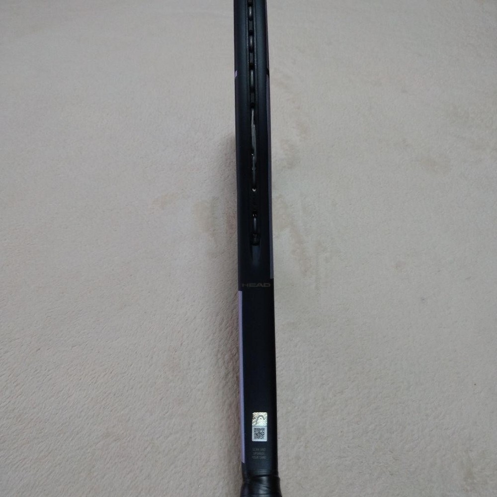 Tennis racket (hard)