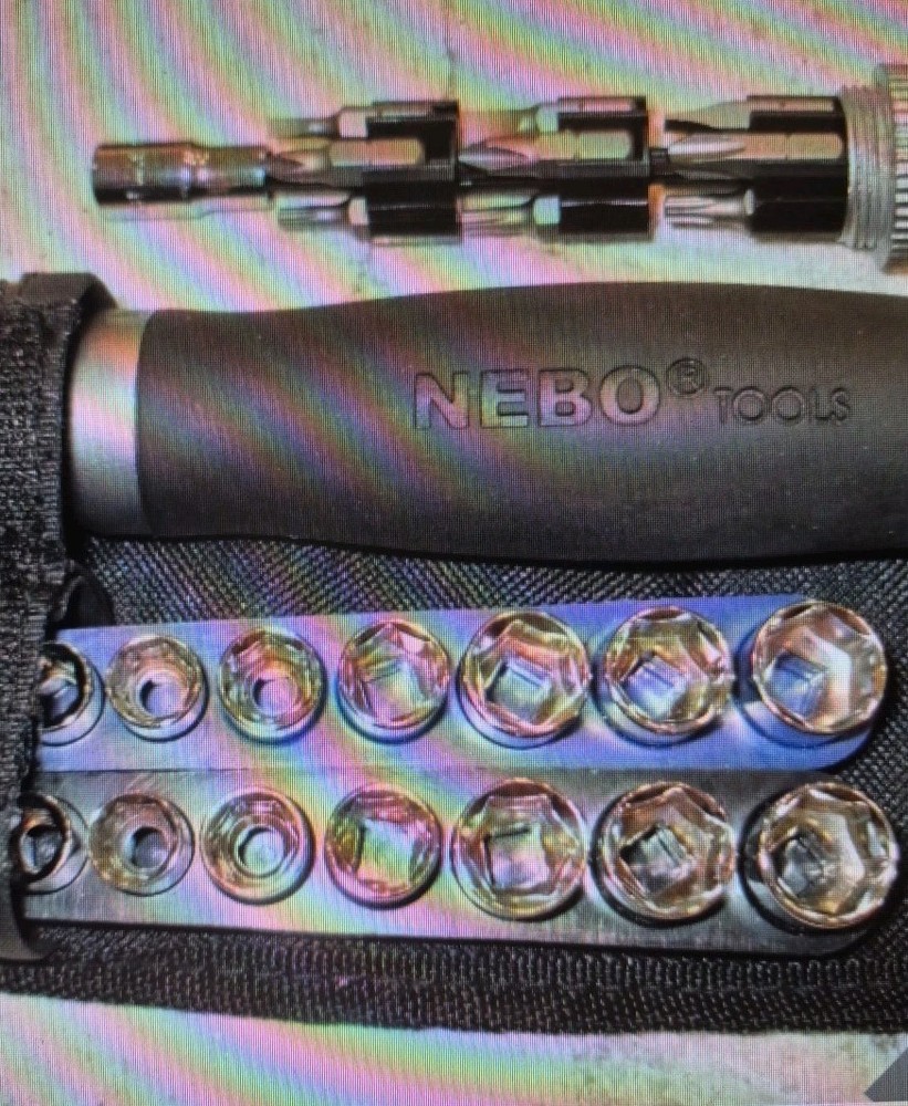 NEBO Screwdriver/Socket Set. Racheting Right Angle Nut Driver, 32 Pieces + Pouch