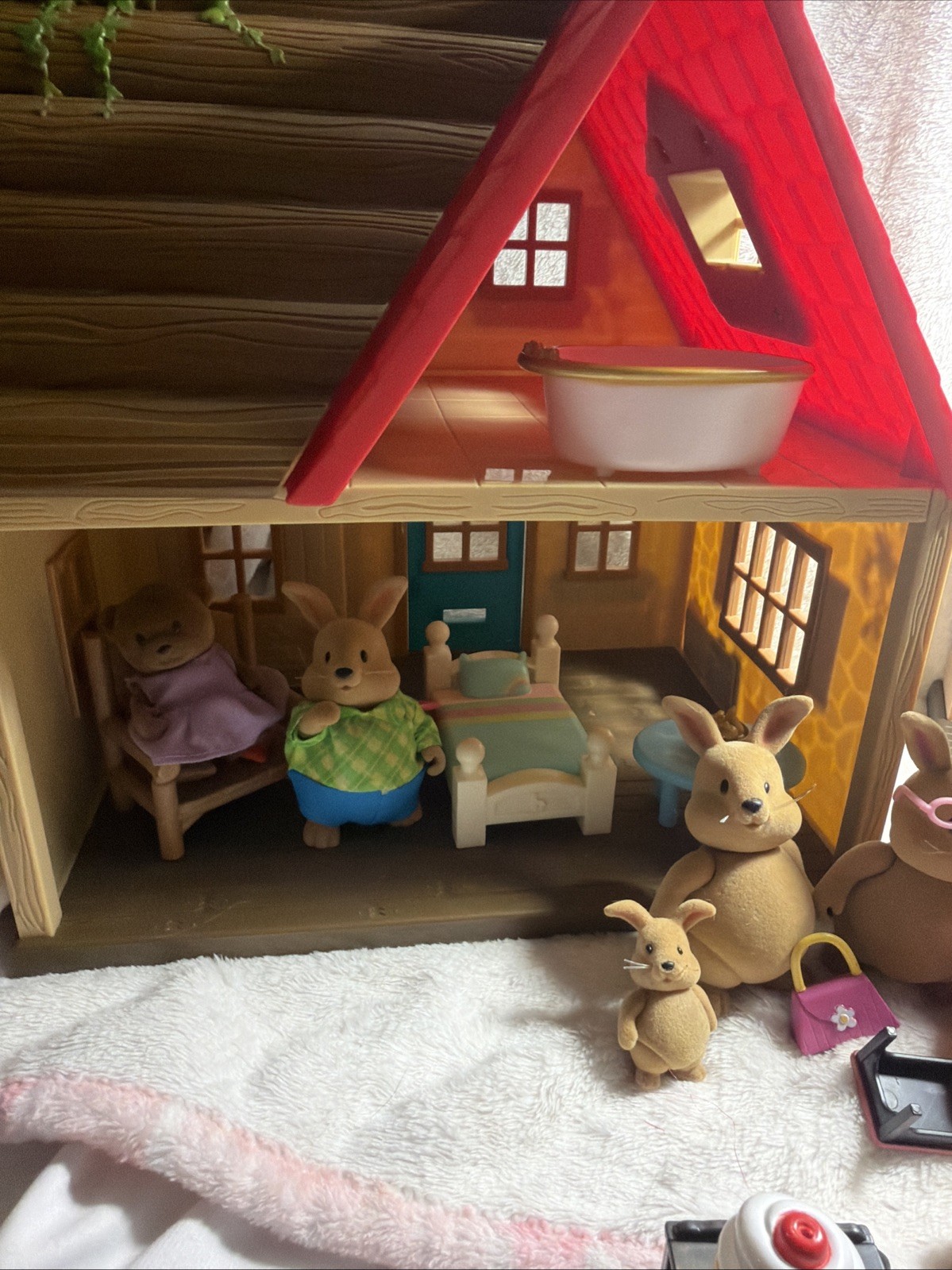 Woodzeez House & Farm Stand W 13 Figures and Lots of Accessories for Family Fun