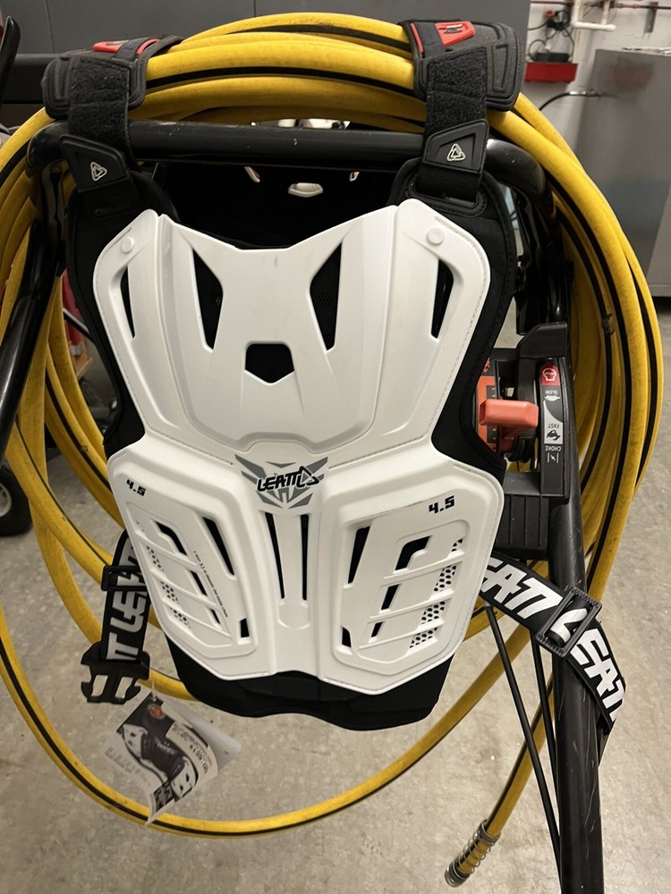 leatt chest protector 4.5