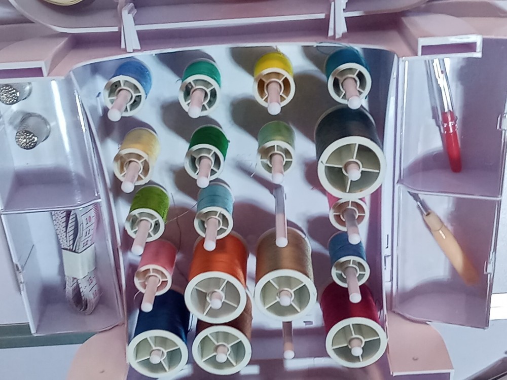 Singer Sew Essentials Thread & Sewing Storage System Used With Various Xtras