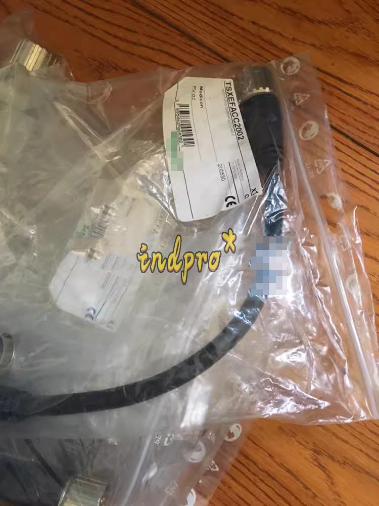 1pc TSXEFACC2002 cable