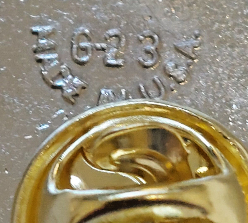 Army Information Systems Engineering Command DUI Crest Lapel Pin