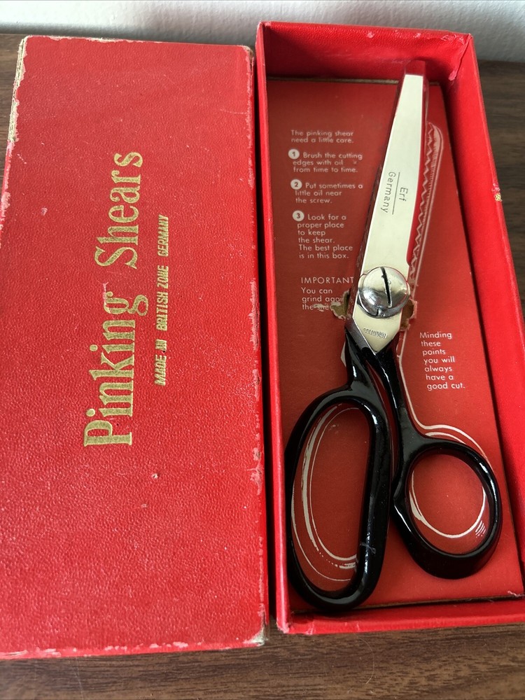 Pinking Shears Made in British Zone Germany E11