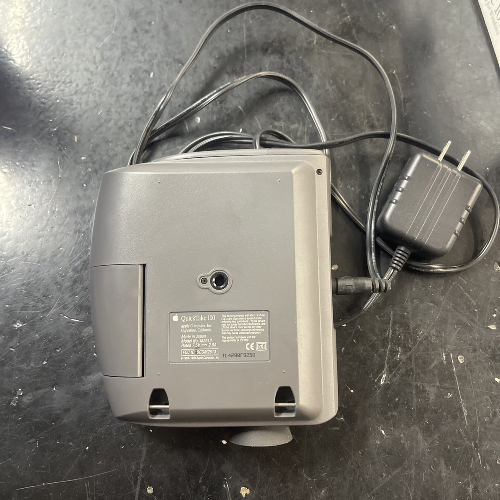 Apple Quicktake 100 Camera Microsoft Windows Compatible with Box and cables