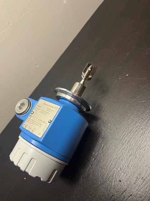 Endress + Hauser FTL50H-RTE2AD4E5C Liquiphant M Vibrating Level Point Switch NEW