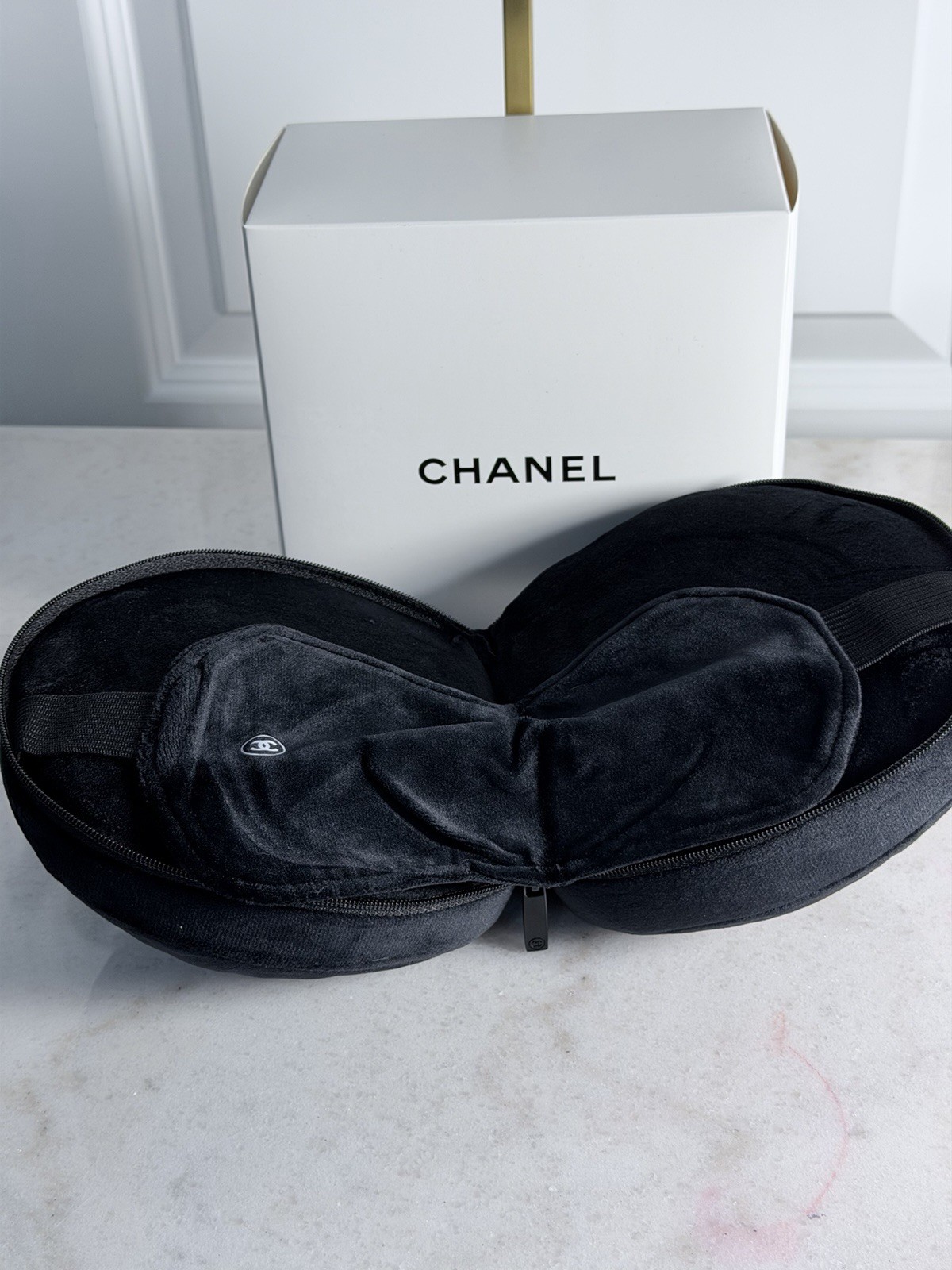 CHANEL BEAUTE Travel Pillow Sleeping Eye Mask Velvet GWP with Box
