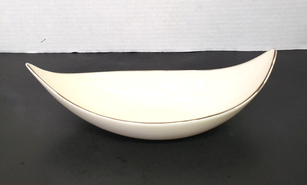 Montclair by Lenox Nut/Candy Dish 9" Long