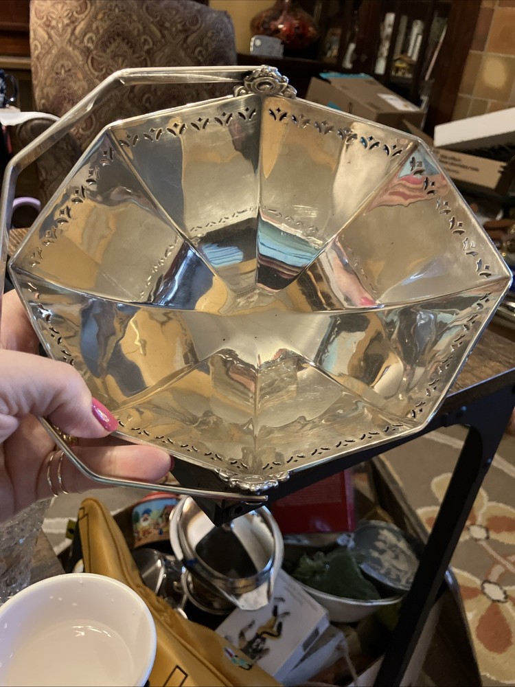 Gorham Decorative Basket w/ Handle Silver Plate #5600, 8”x6.5”x4.5”