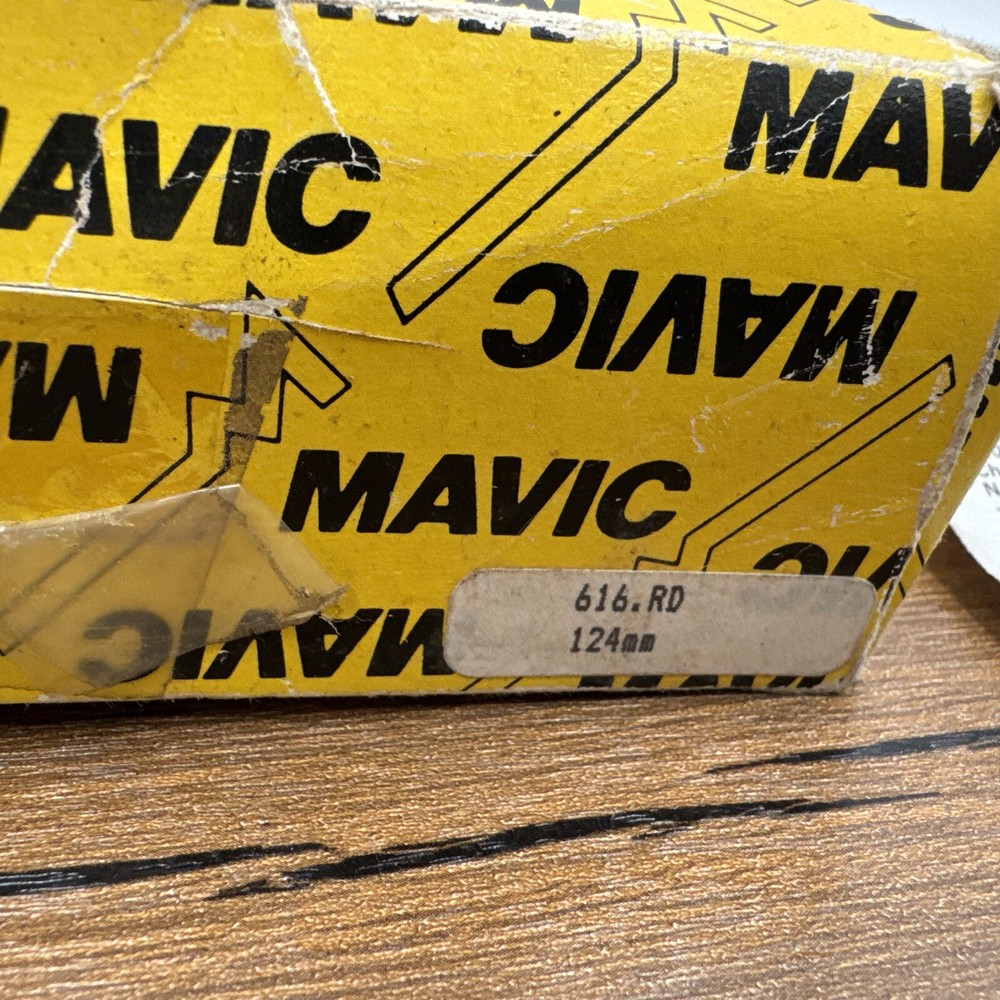 NOS VINTAGE MTB Bottom Bracket Mavic 616 .RD 124mm