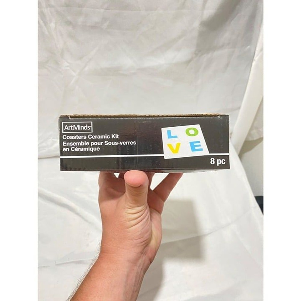 ArtMinds Ceramic Coaster Kit 8 Piece DIY Paintable