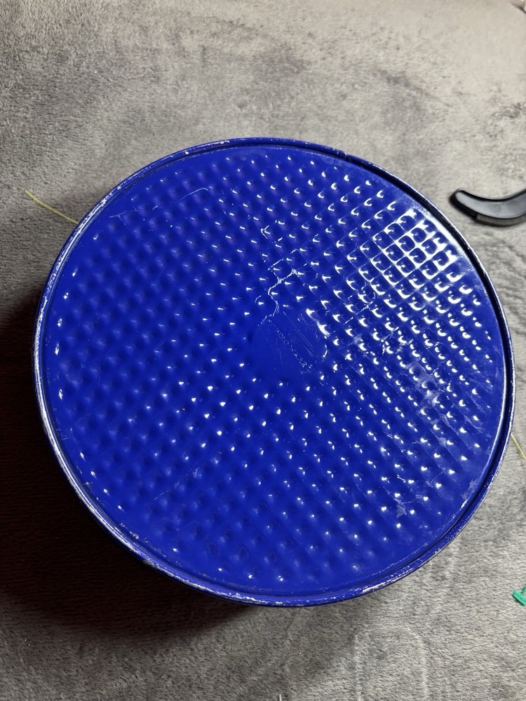 Vintage Blue & White Nordic Ware 9" Spring Form Pan