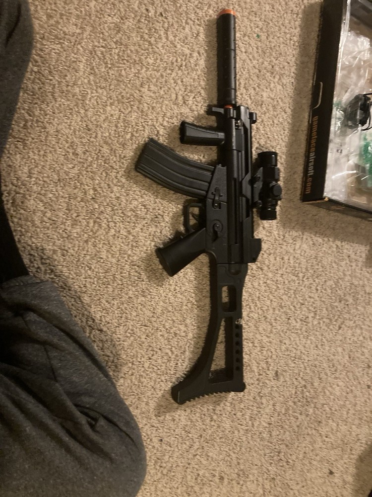 Airsoft Gun