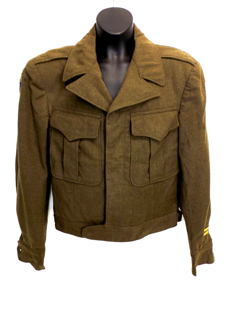 WWI & WWII Wool IKE Field Jacket - 44th Infantry & Red Diamond patch - Size 34 R