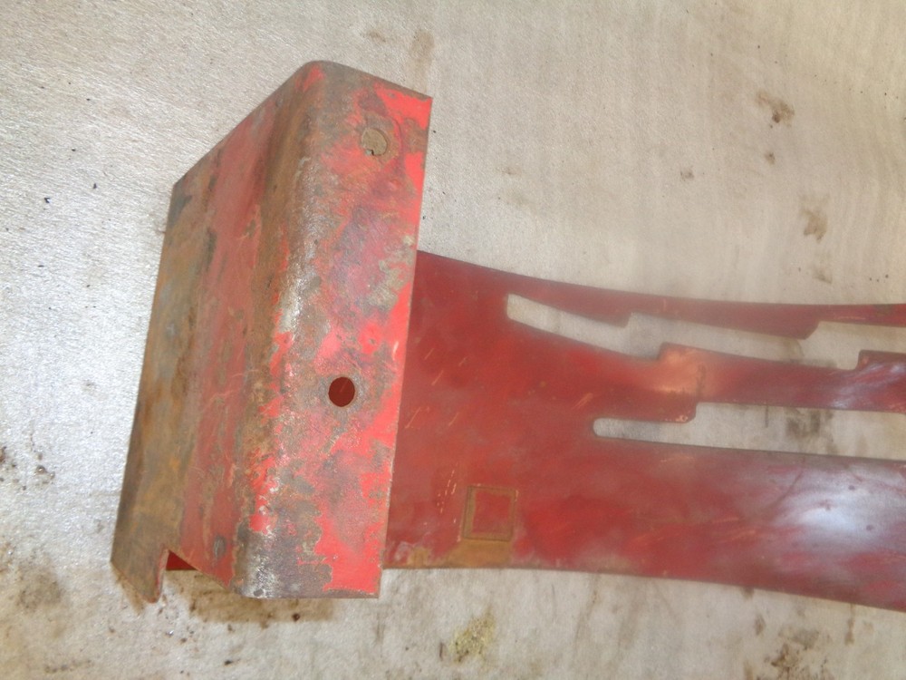 INTERNATIONAL 584. LEFT TOP SHIFTING COVER.