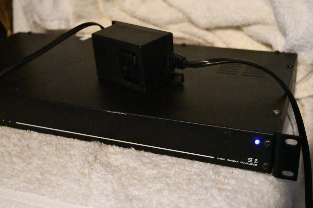 RANE SSE 35 HOME CINEMA EQUALIZER WITH AC PLUG w5c