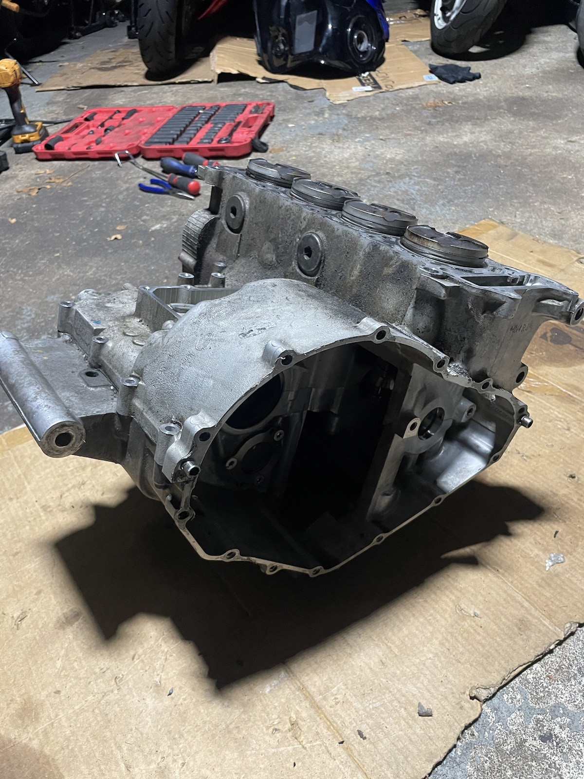 2009 08 09 Suzuki GSXR 600 GSXR600 Crankcase Case Engine Motor Block Piston Lot