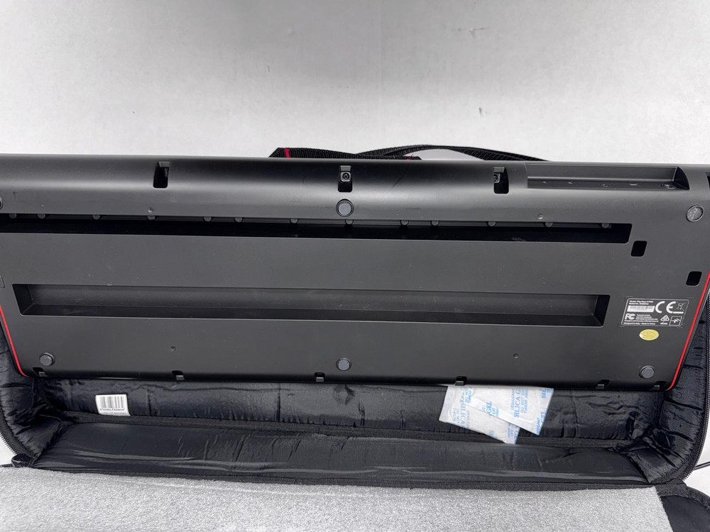 IK Multimedia iRig Keys 2 with Case -Compact MIDI Keyboard Controller