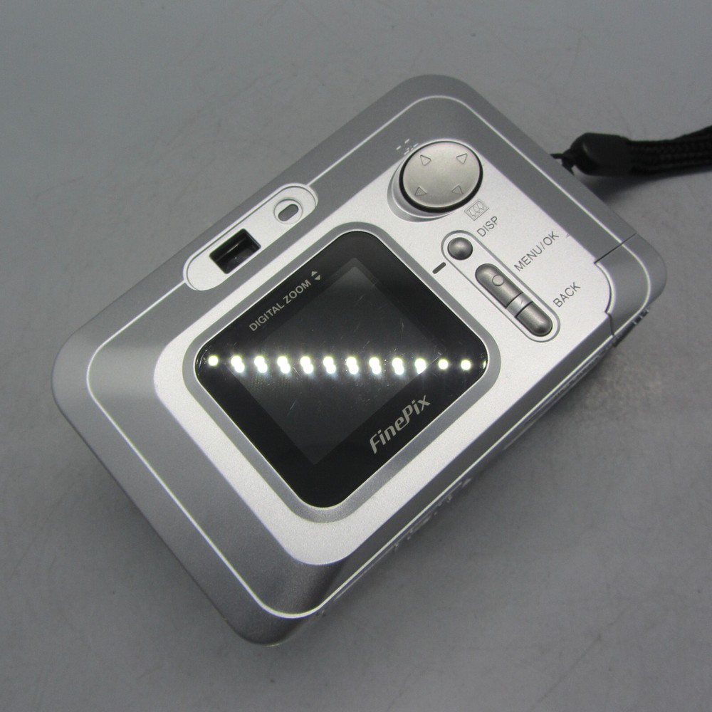 Fujifilm FinePix A202 2.0MP Compact Digital Camera Silver Tested