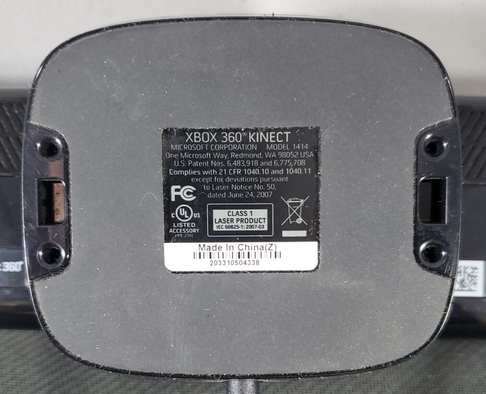 Xbox 360 Kinect Bundle: Sensor Bar, Kinectimals & Kinect Adventures, Tested #1