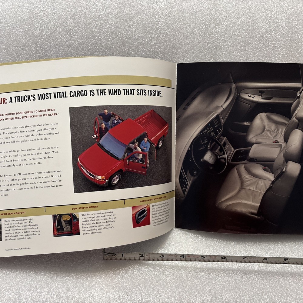 2000 GMC Truck Brochure Catalog
