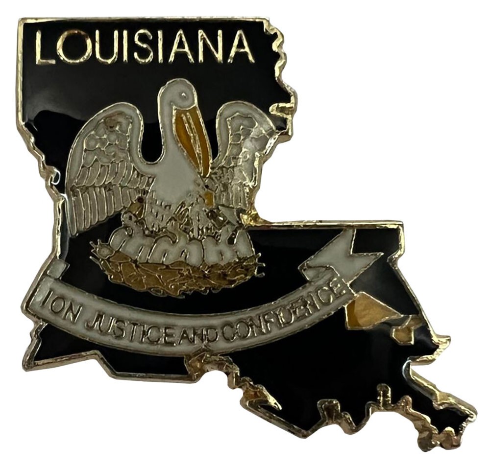 Louisiana State Map Motorcycle Hat Cap lapel Pin