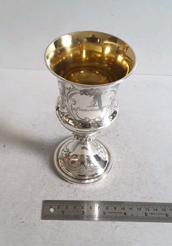 GOOD , CRESTED ANTIQUE SOLID SILVER GOBLET / CHALICE. HT. 17cms. LON. 1850