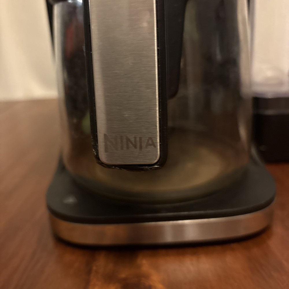 Excellent Condition. Ninja Drip Coffee Maker Brew Hot & Iced Coffee Machine. Yf