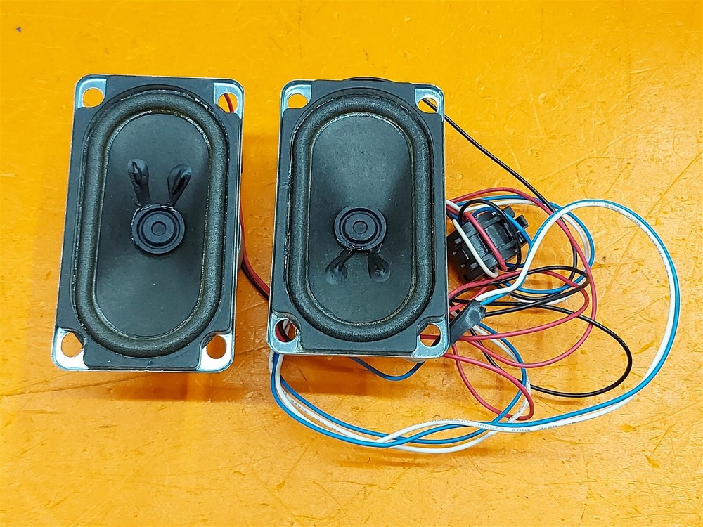 ⭐️⭐️⭐️⭐️⭐️ TV Sanyo DP26647 Speaker Set B05600