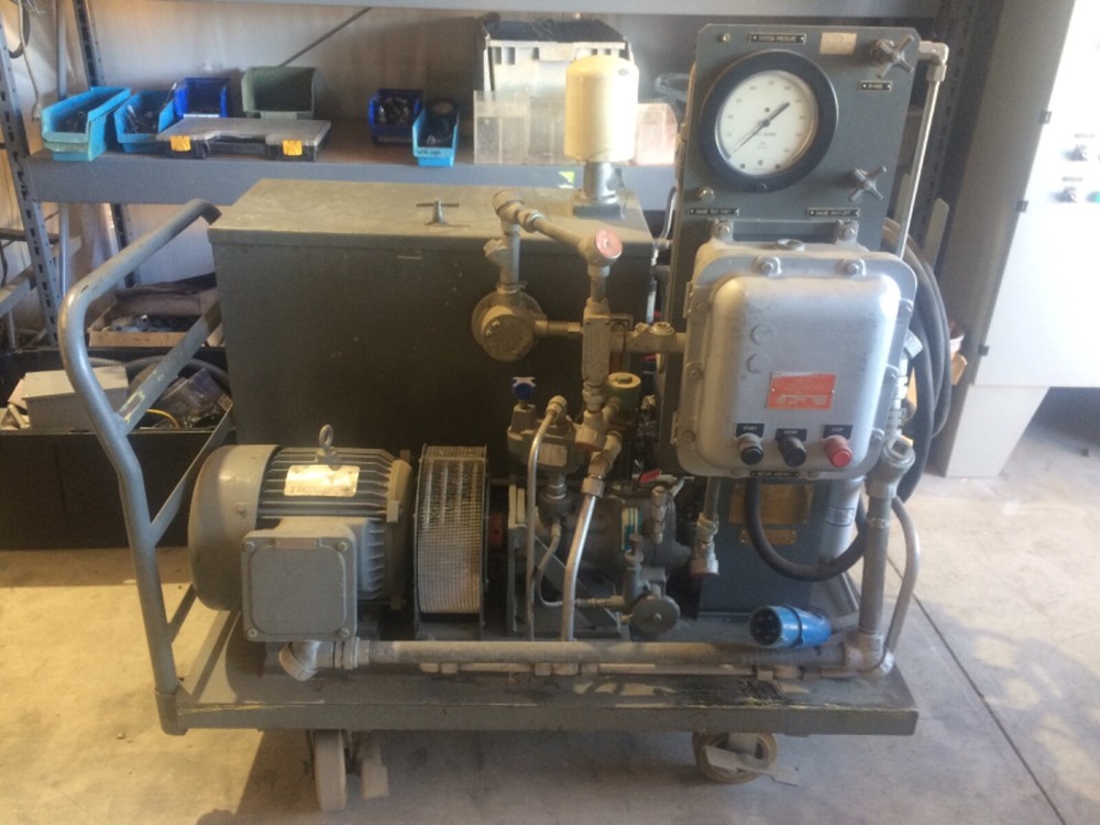 hydraulic testing pump station