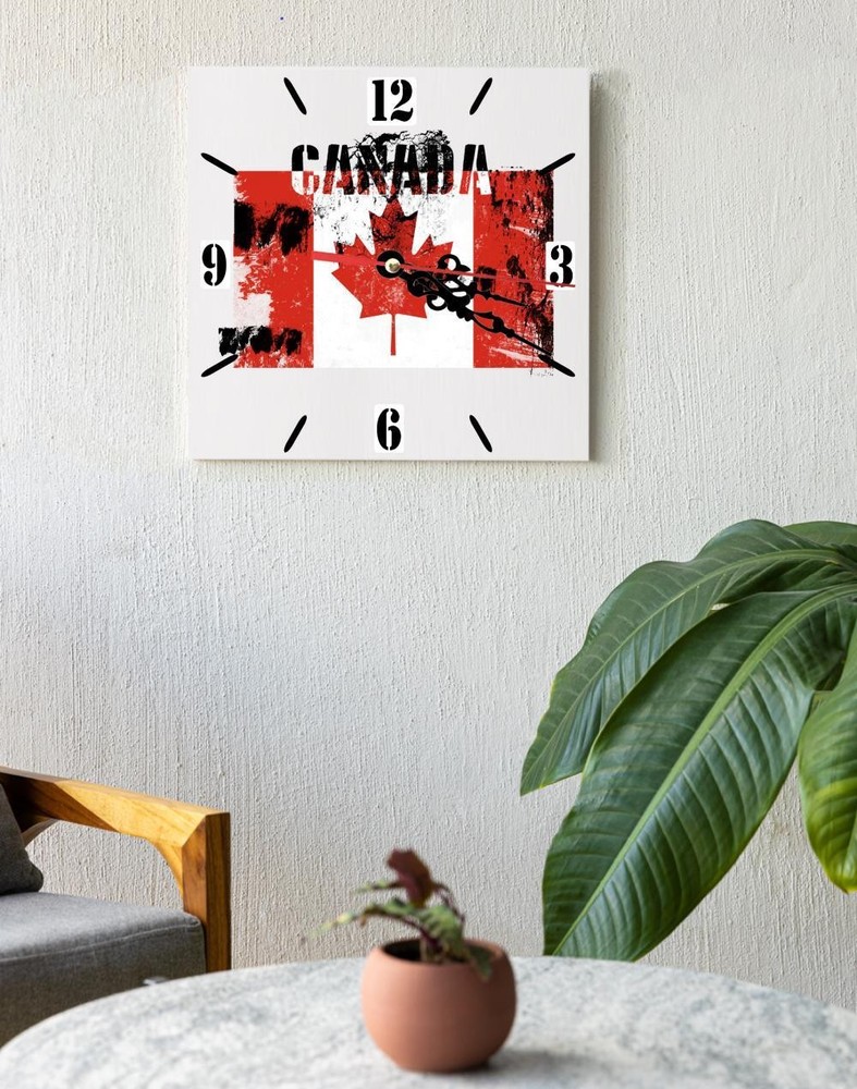 Canada Flag Wall clock patriots CERAMIC Tile Watch Support Décor