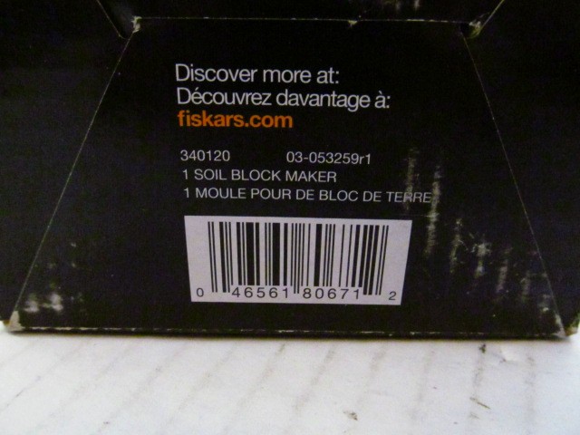 Fiskars Soil Block Maker Creates Stand-Alone Soil Blocks