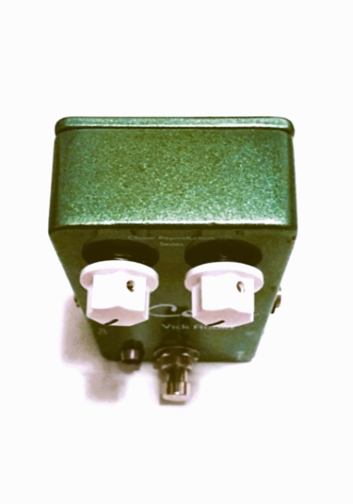 Vick Audio R-Comp Compressor Guitar Effects Pedal