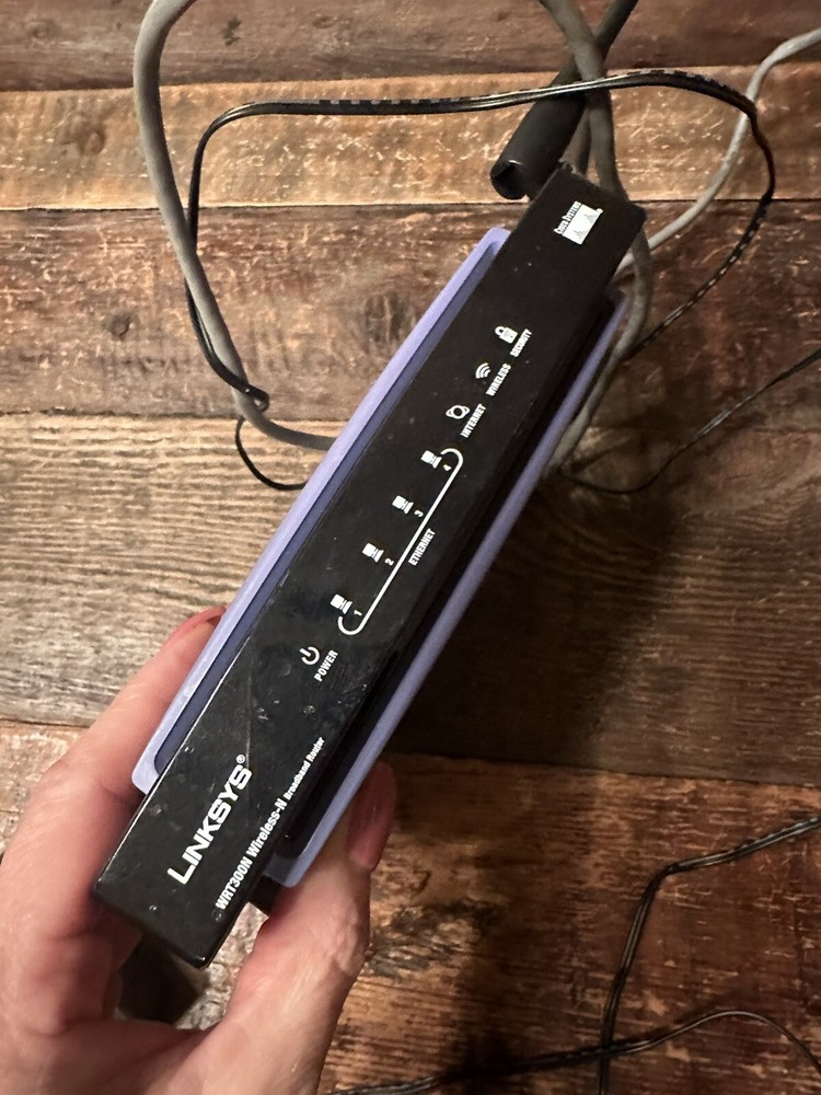 Cisco-Linksys Wireless N WRT300N v1