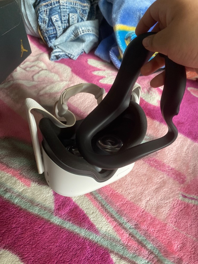 Meta Oculus Quest 2 256GB Standalone VR Headset - White