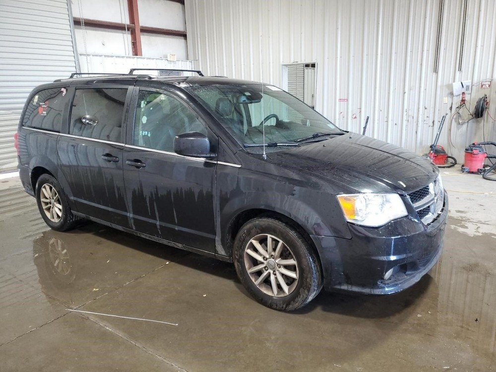 CARAVAN 2018 Glove Box 413149