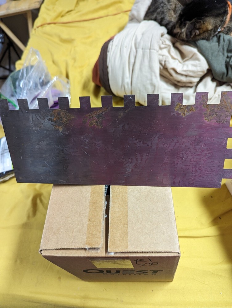 qlt notched trowel 11 x 4 1/2