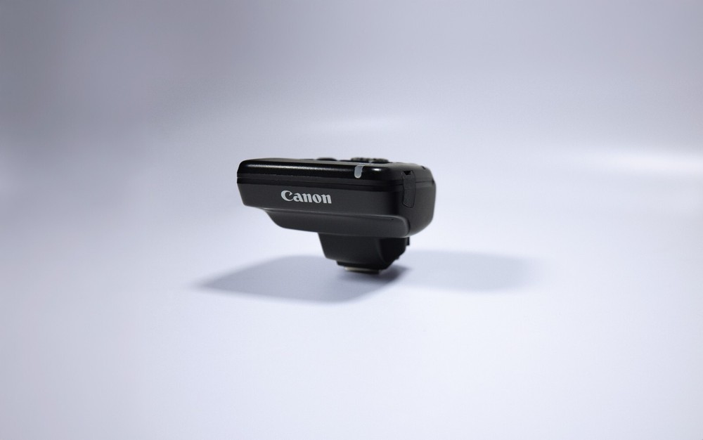 Canon ST-E3-RT Speedlite Transmitter STE3RT For Canon Flashes