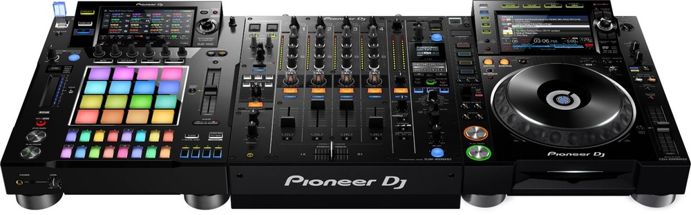 Pioneer DJ DJS-1000 Standalone MIDI Effects Sequencer Sampler 100V