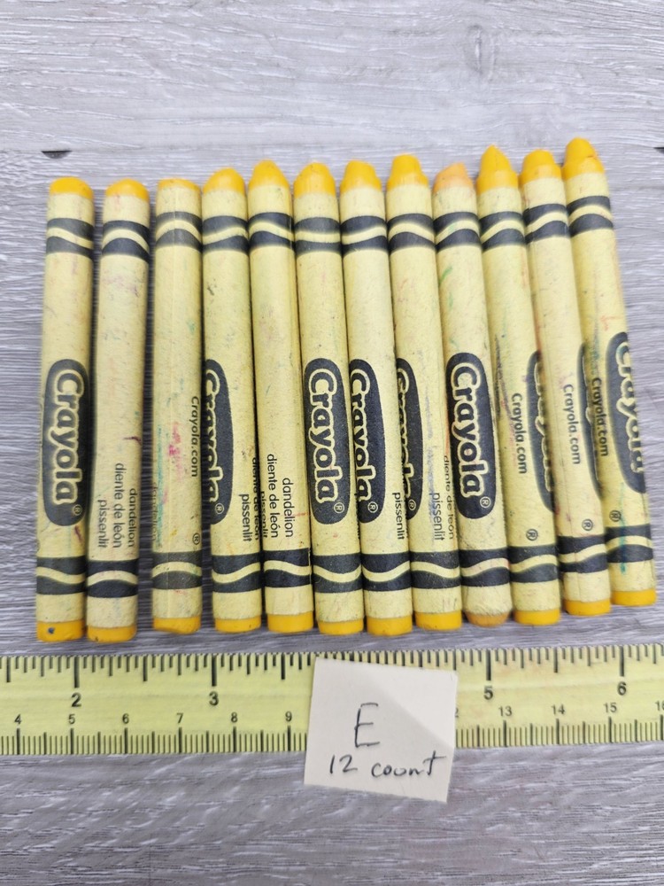 12 Count Crayola Crayons Yellow Dandelion