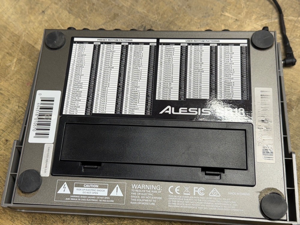 Alesis SR-18 Drum Machine