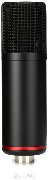 Focusrite Scarlett 2i2 Studio 4th Gen Recording Bundle