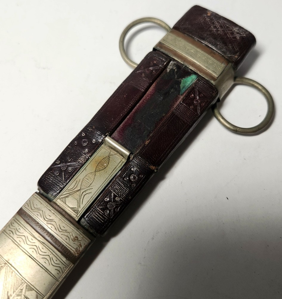 Antique Tuareg Dagger