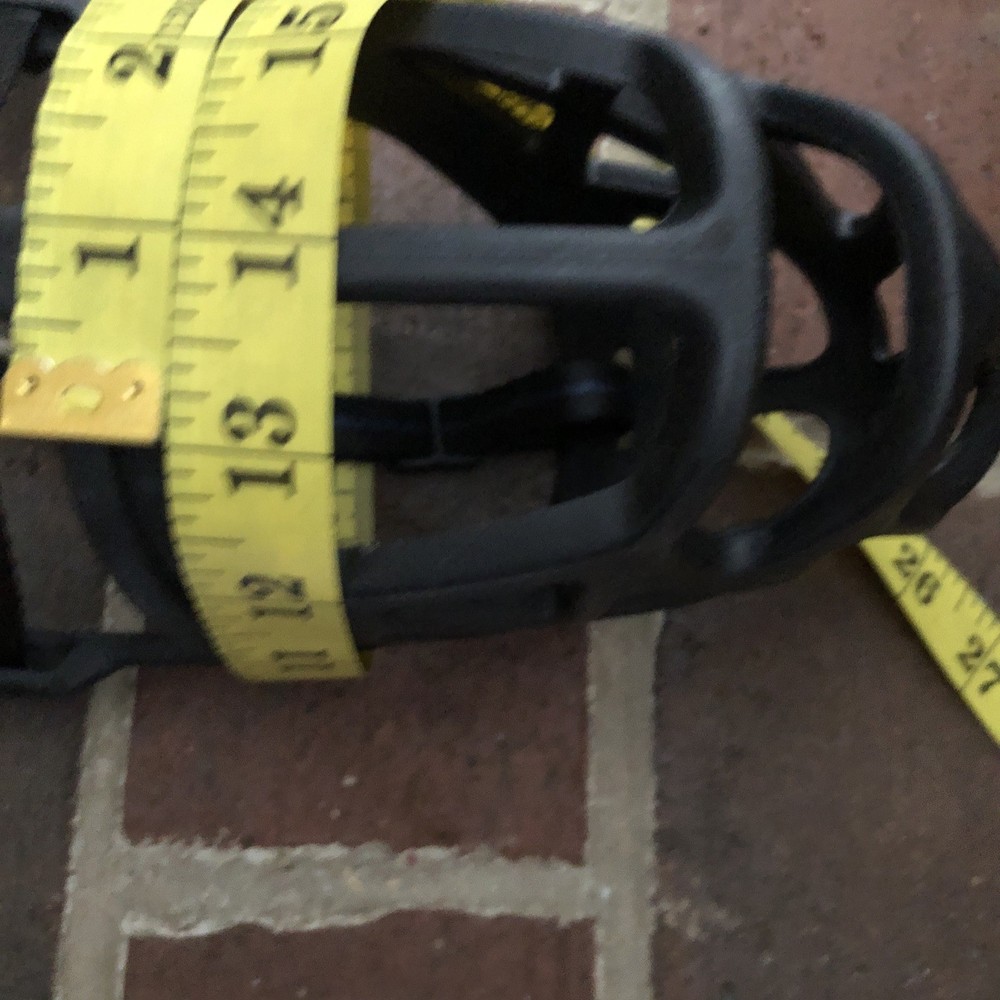 Dog Muzzle Medium Size 4 13” Circumference 6” Long Black Nylon Adj. Strap