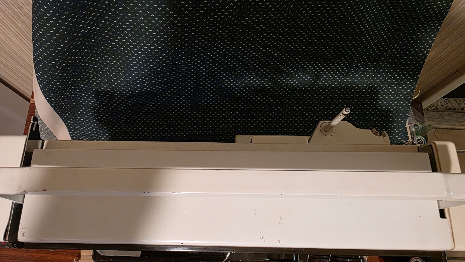 VTG Viking Husqvarna 6460 Sewing Machine For Parts only untested (Missing Cord)