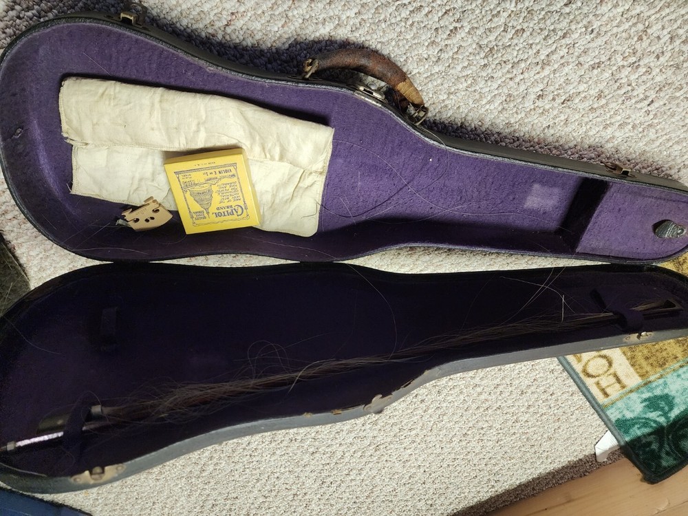 Vintage violin hard case