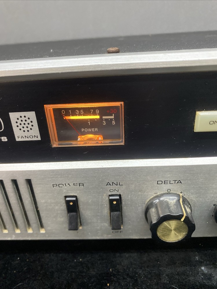 FANON FANFARE 880 Solid State Transceiver Powers On Untested Sold As Is