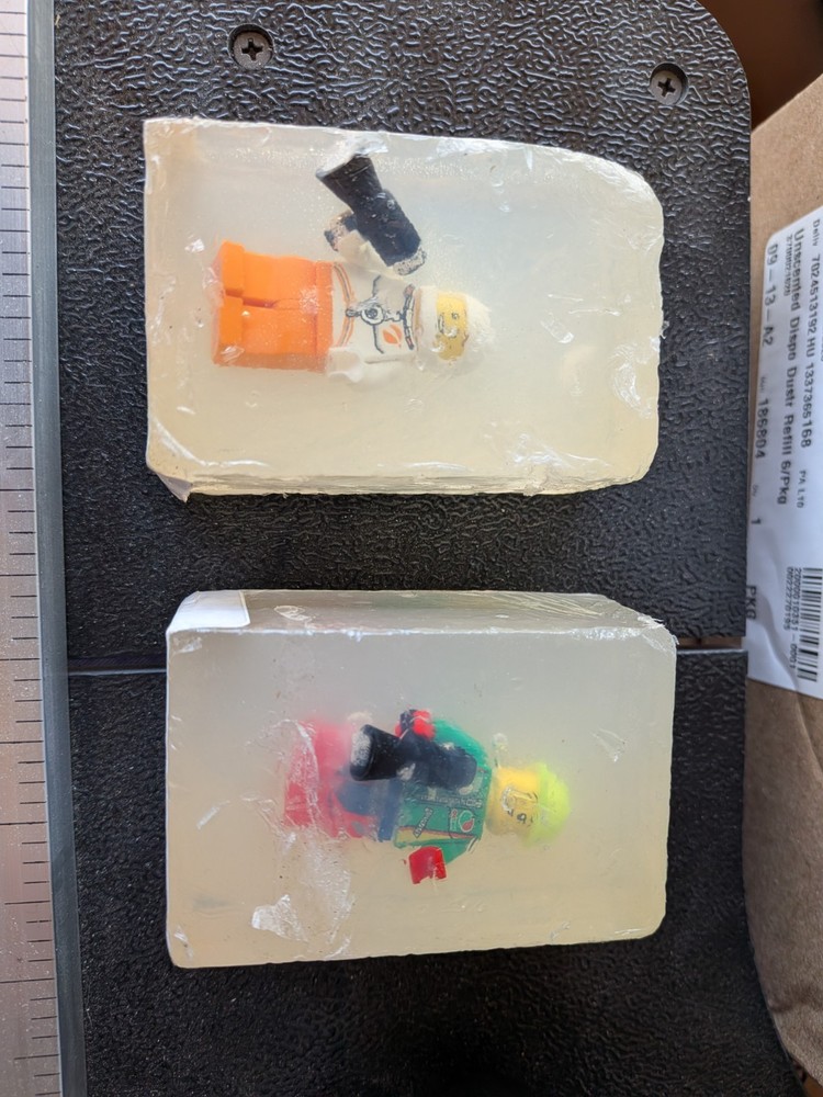 2× Lego Minifigures in Soap