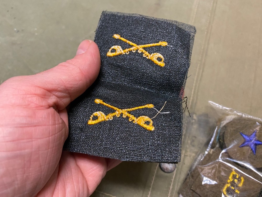 ORIGINAL WWII US ARMY CLASS A JACKET & SHIRT SEW ON "CAVALRY" OFFICER INSIGNIA