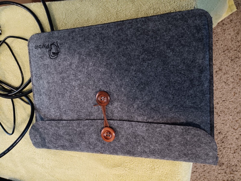 Parblo Graphics Tablet USB with Pen, Cables, and Carrying Case